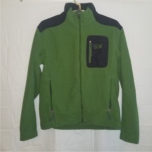 Mountain hardware youth jacket size LARGE and green